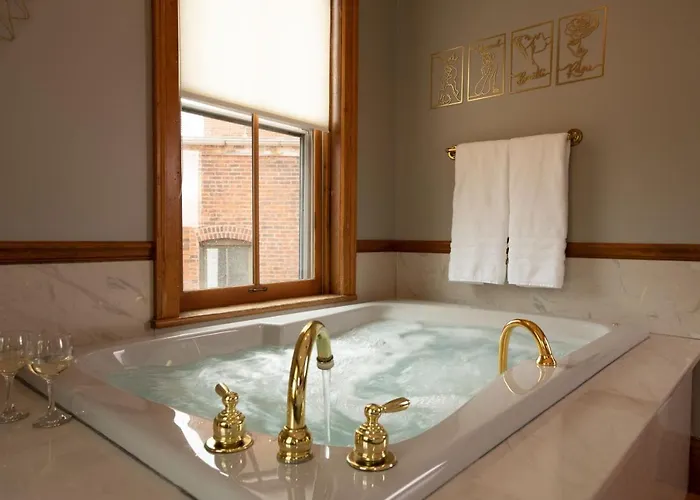 Riverboat 4* Galena